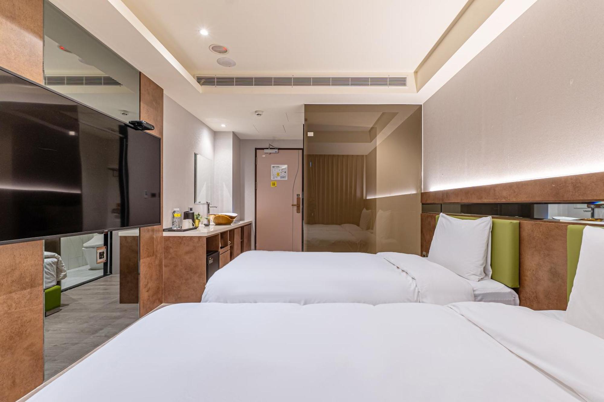 Check Inn Taichung Qinghai Exterior photo