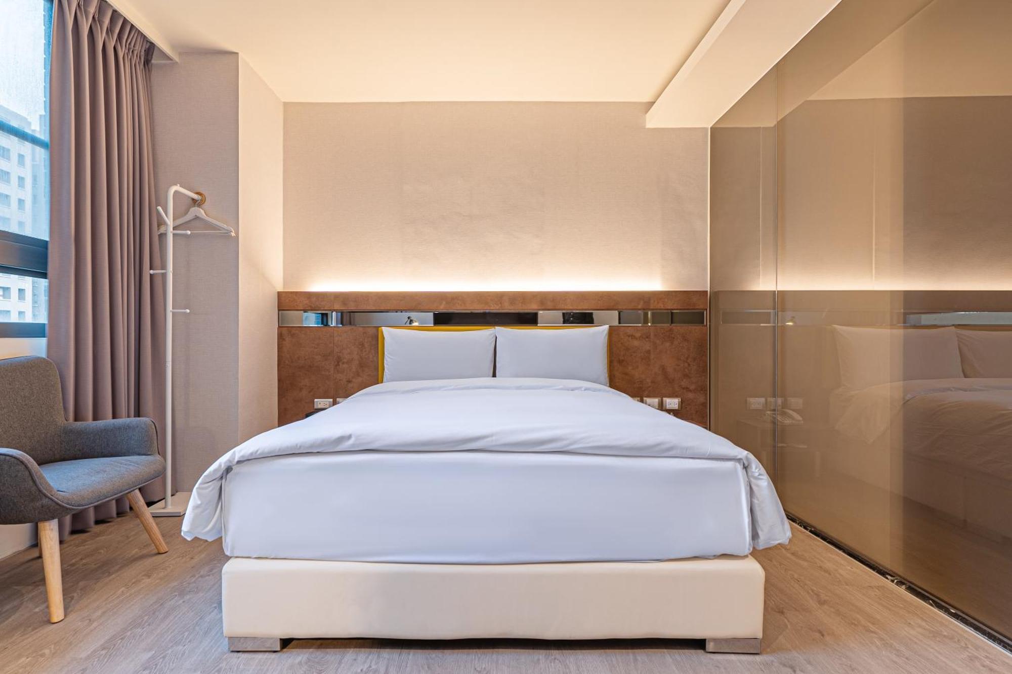 Check Inn Taichung Qinghai Exterior photo