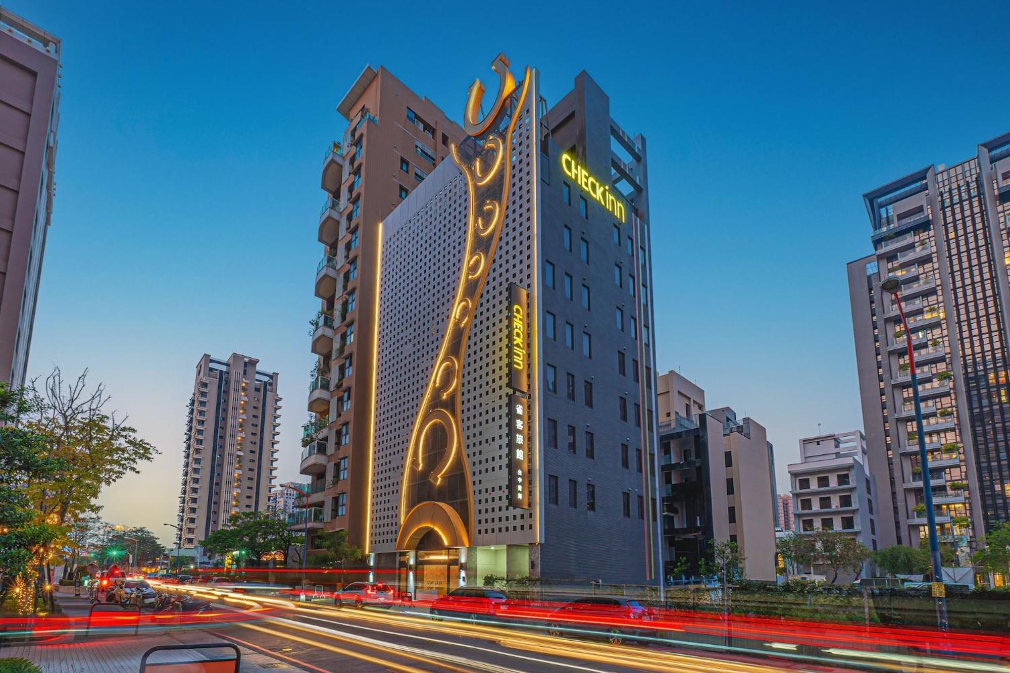 Check Inn Taichung Qinghai Exterior photo