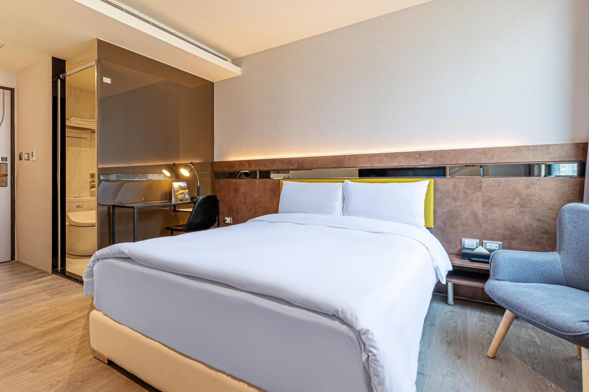 Check Inn Taichung Qinghai Exterior photo