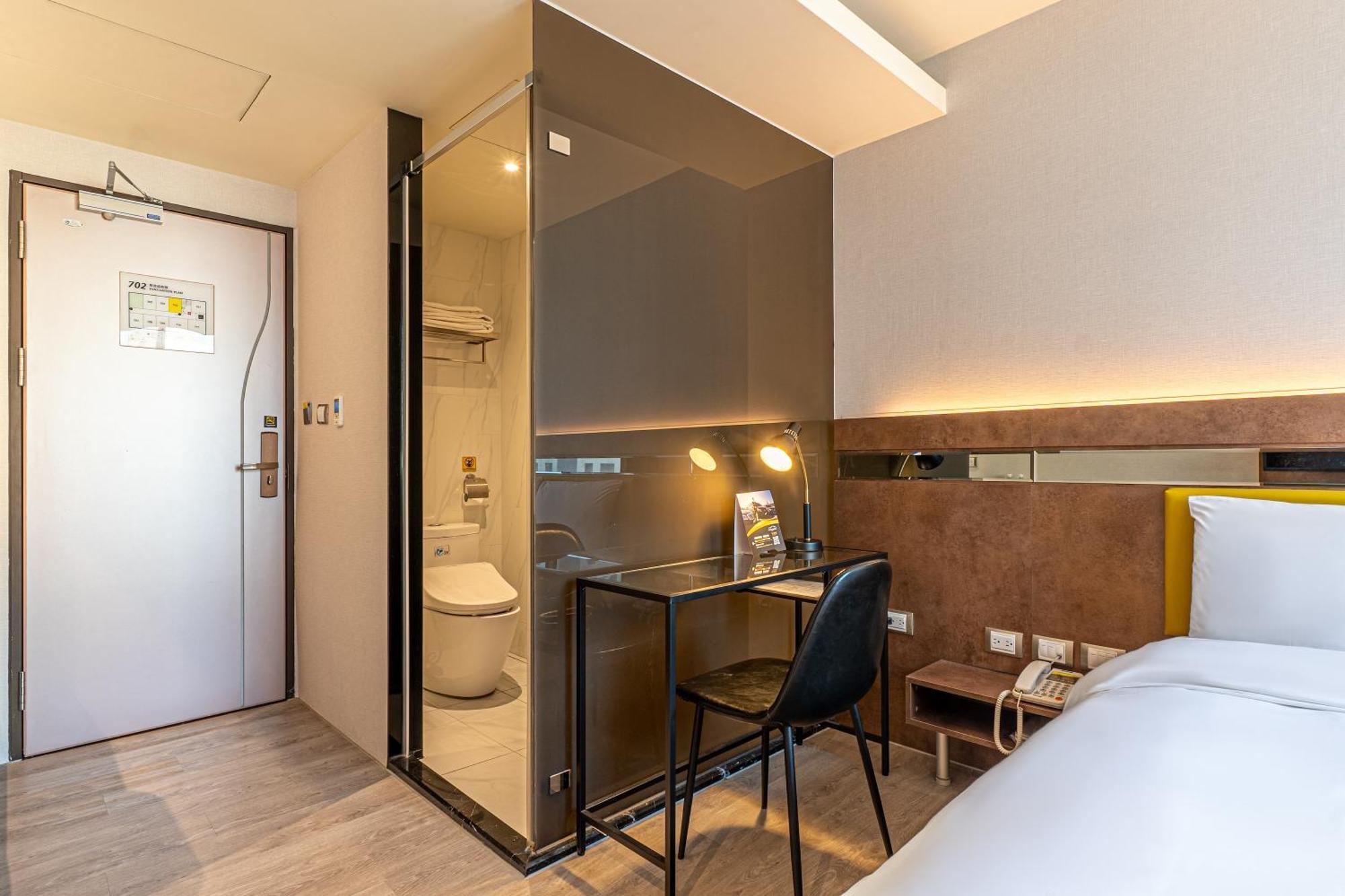 Check Inn Taichung Qinghai Exterior photo