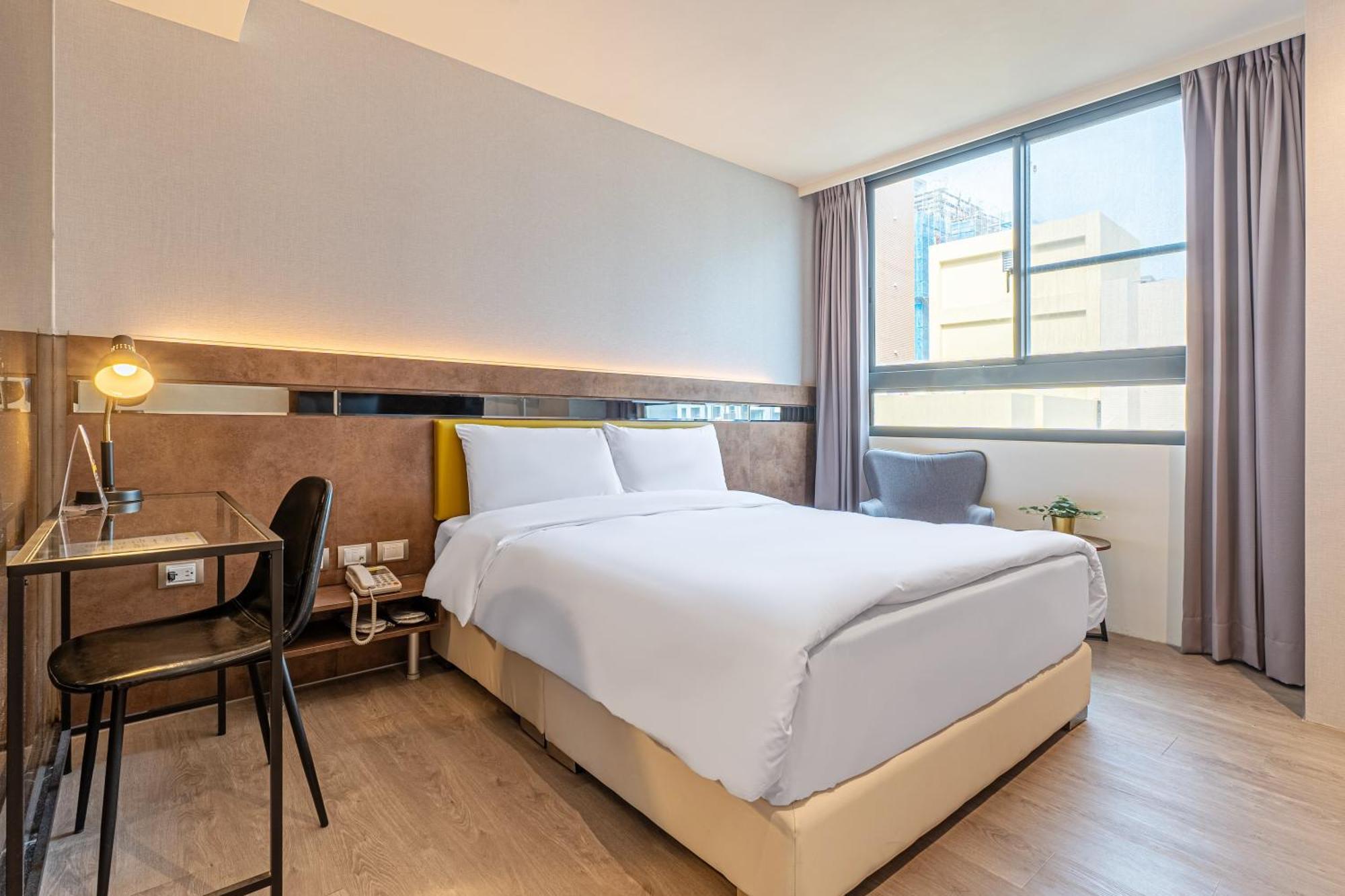 Check Inn Taichung Qinghai Exterior photo
